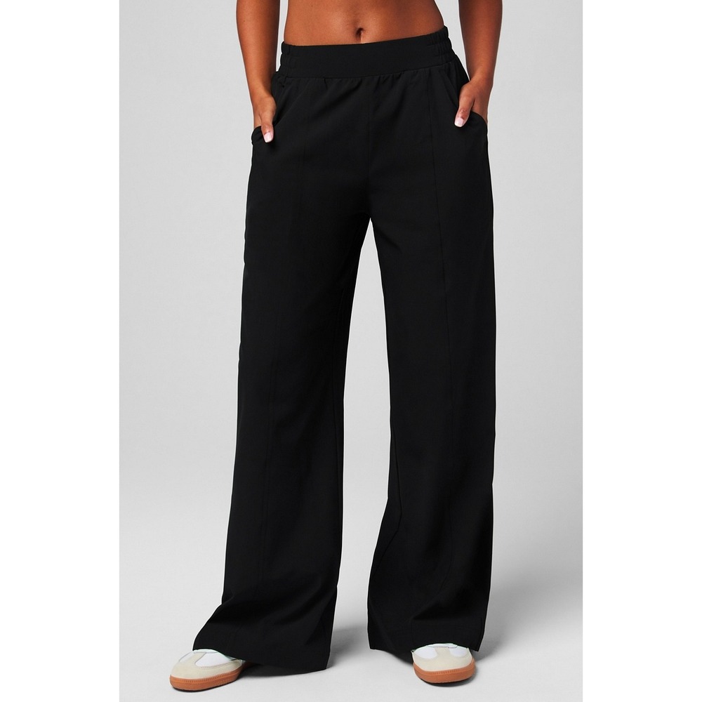 Fabletics Downtown Wide Leg Pant Black Center Seam Athletic Pants Medium NWT